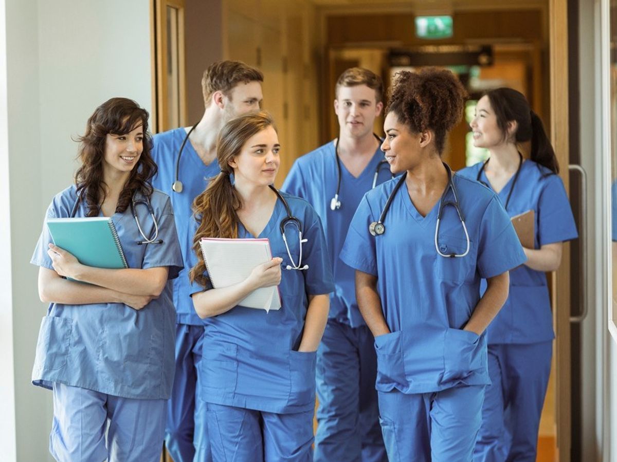11 Signs All Of Your Friends Are Nursing Students