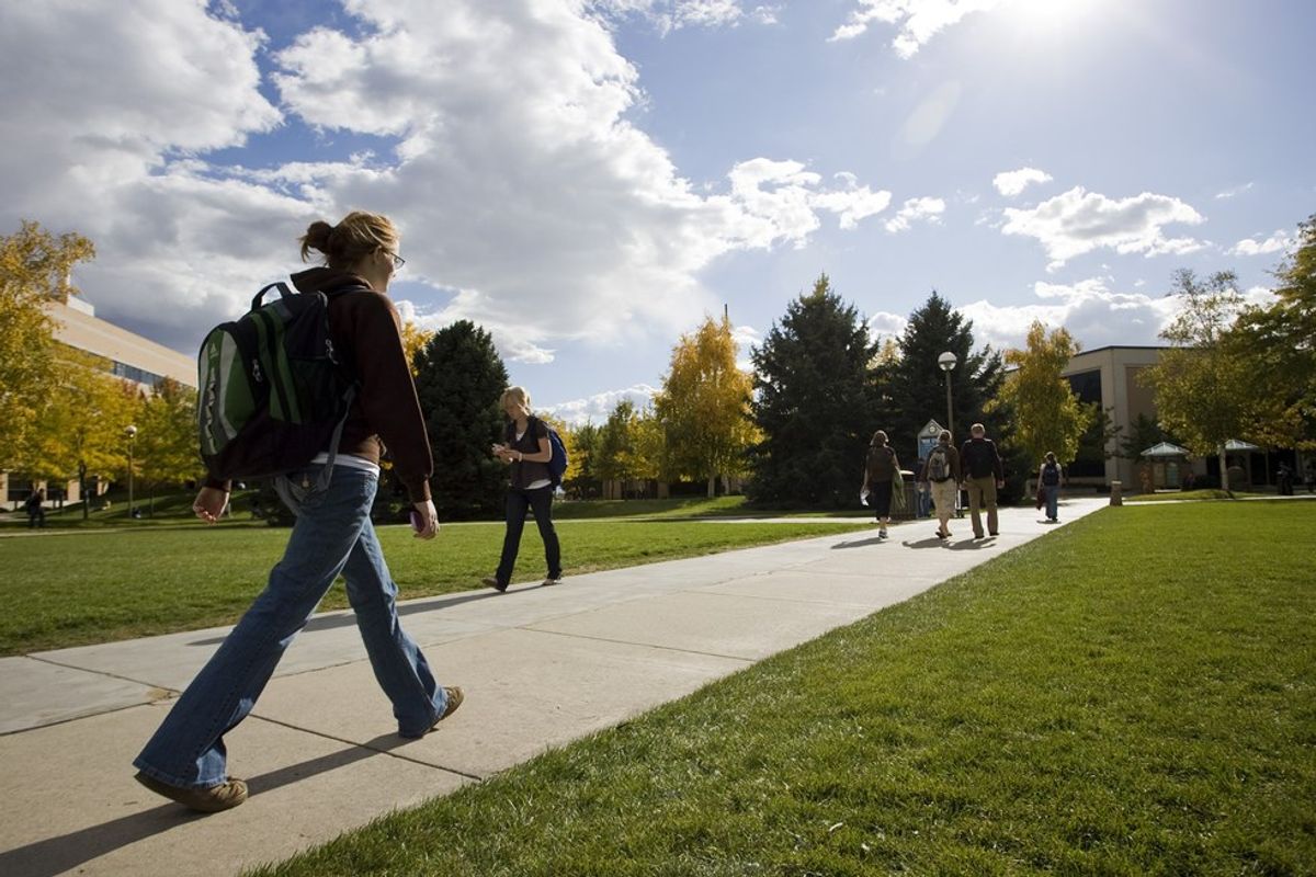 8 Easy Ways to Get Involved in College