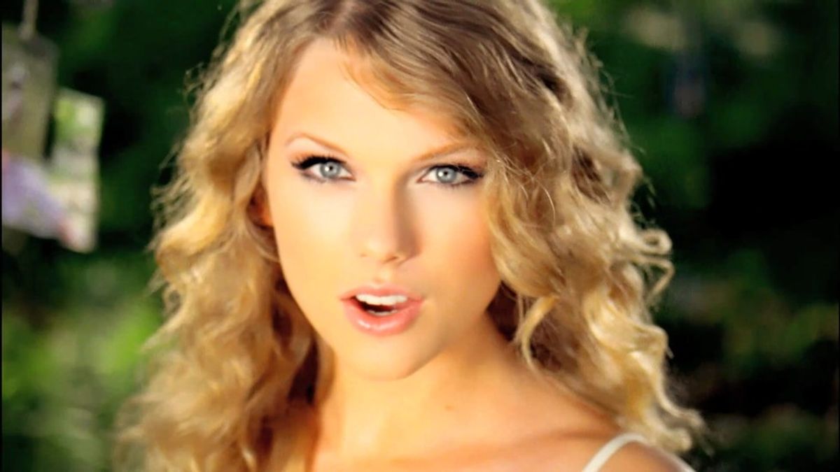 13 Throwback Taylor Swift Songs For Your Post-Vday Heartache
