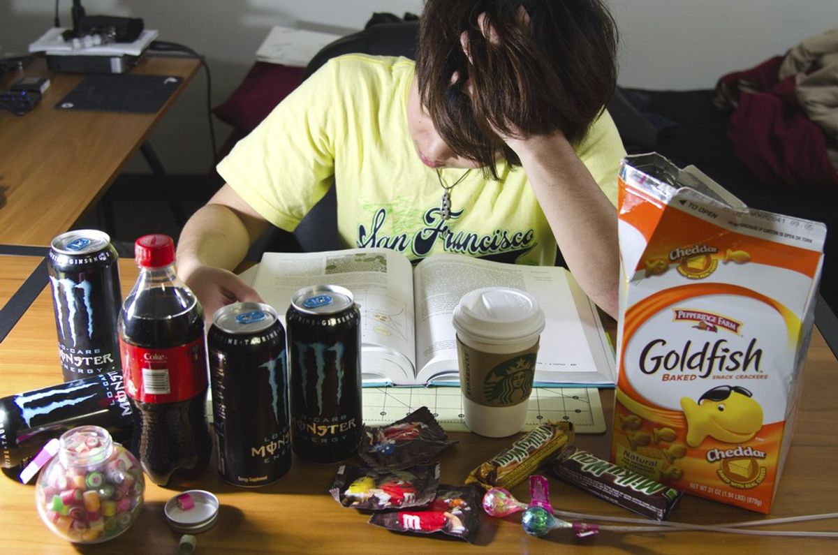 31 Thoughts You Definitely Have While Pulling An All-Nighter