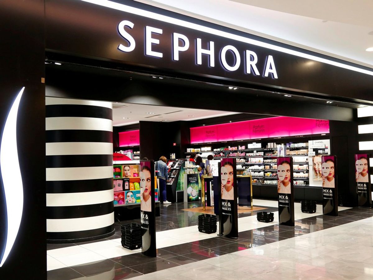 31 Thoughts You Always Have When You Go To Sephora