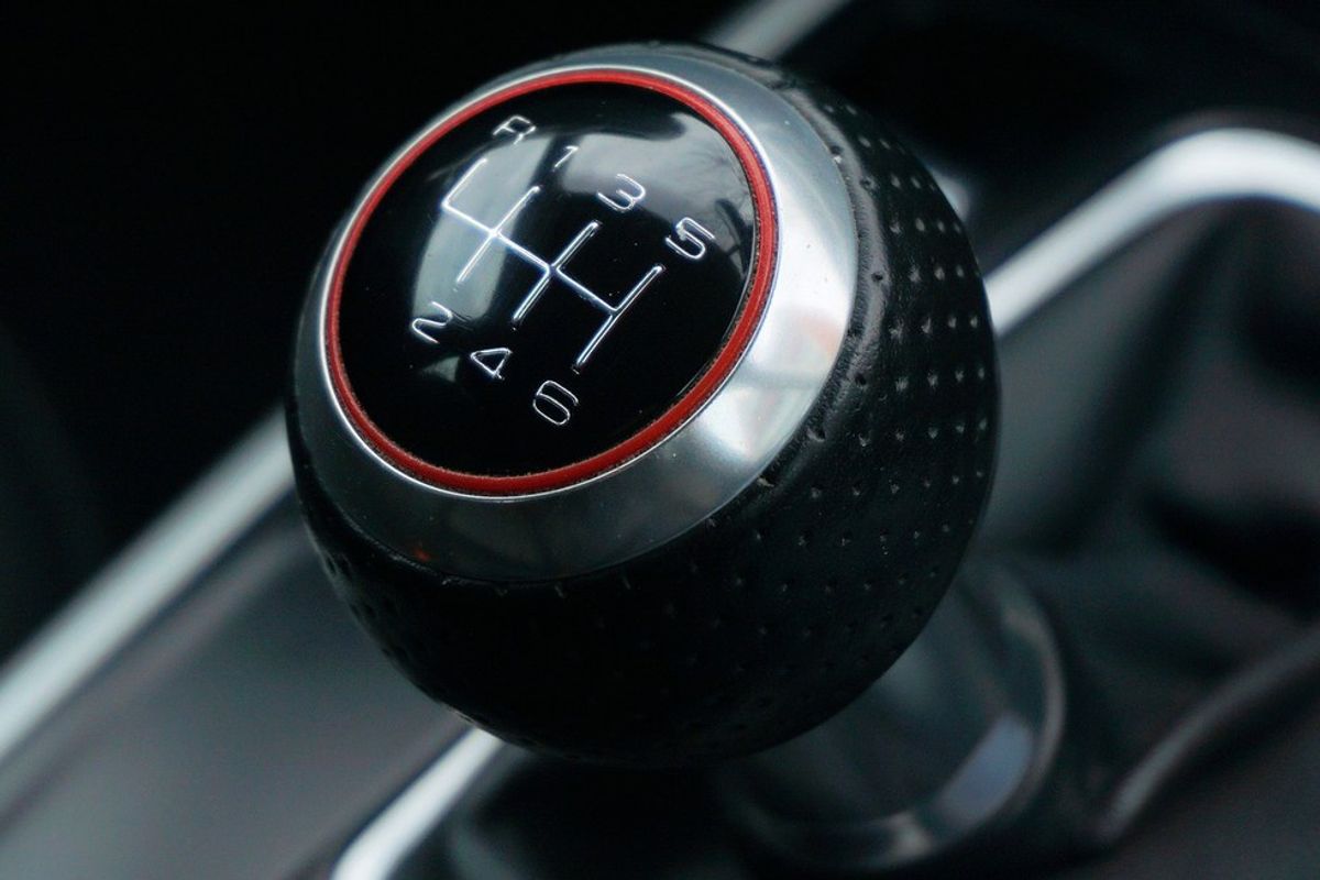 Why Every College Student Should Learn To Drive Stick Shift