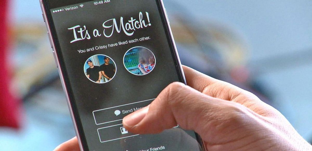 An Honest College Girl's Opinion On The Popular Dating App Known As Tinder