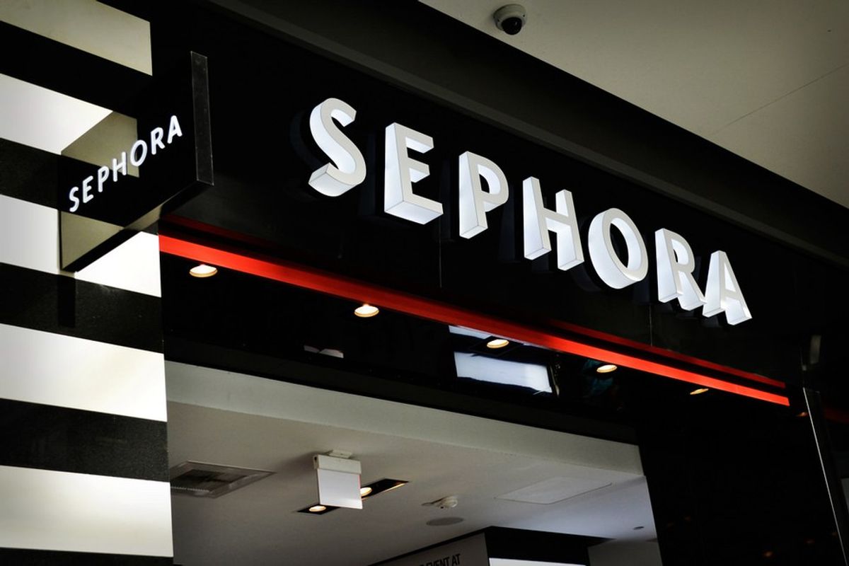 10 Thoughts I Have On Every Trip To Sephora