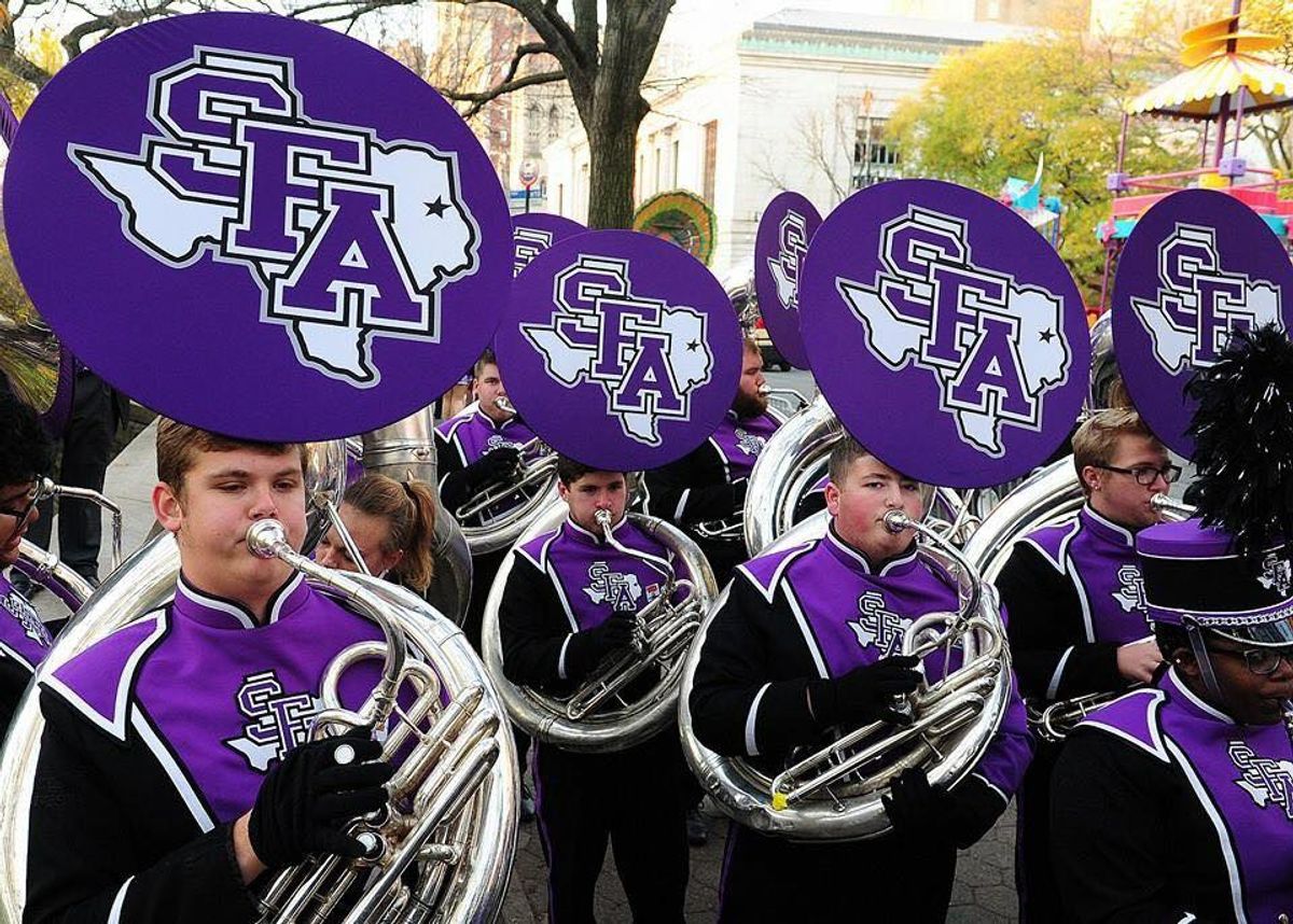 12 Obvious Signs You're A Student At SFA