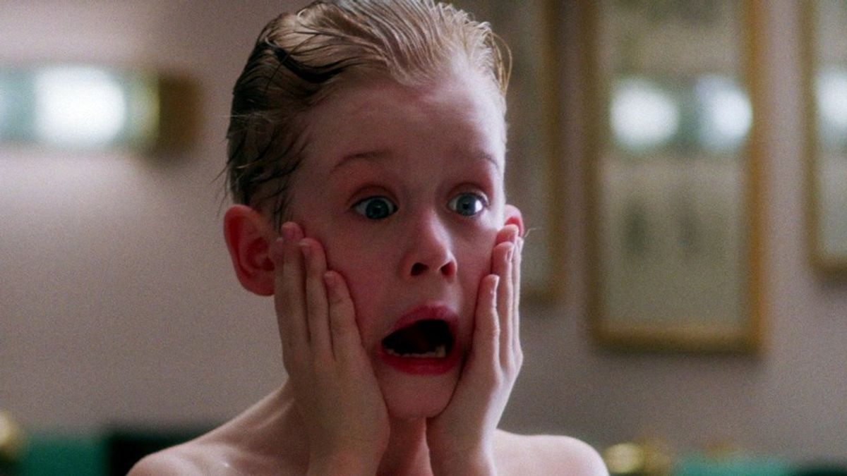 14 Thoughts You Have While Home Alone at Night