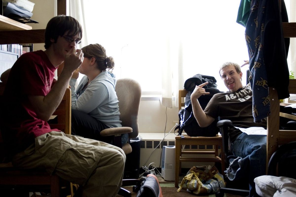 10 Types Of Roommates You'll Find In College