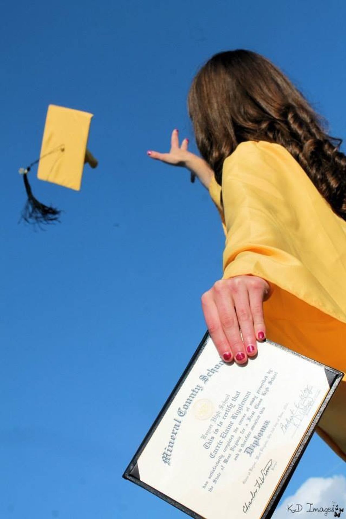 6 Thoughts You Have Right Before Graduating From College