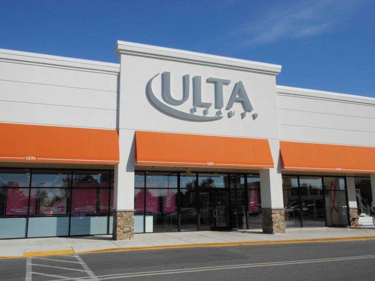 The 8 Stages Of Going To Ulta