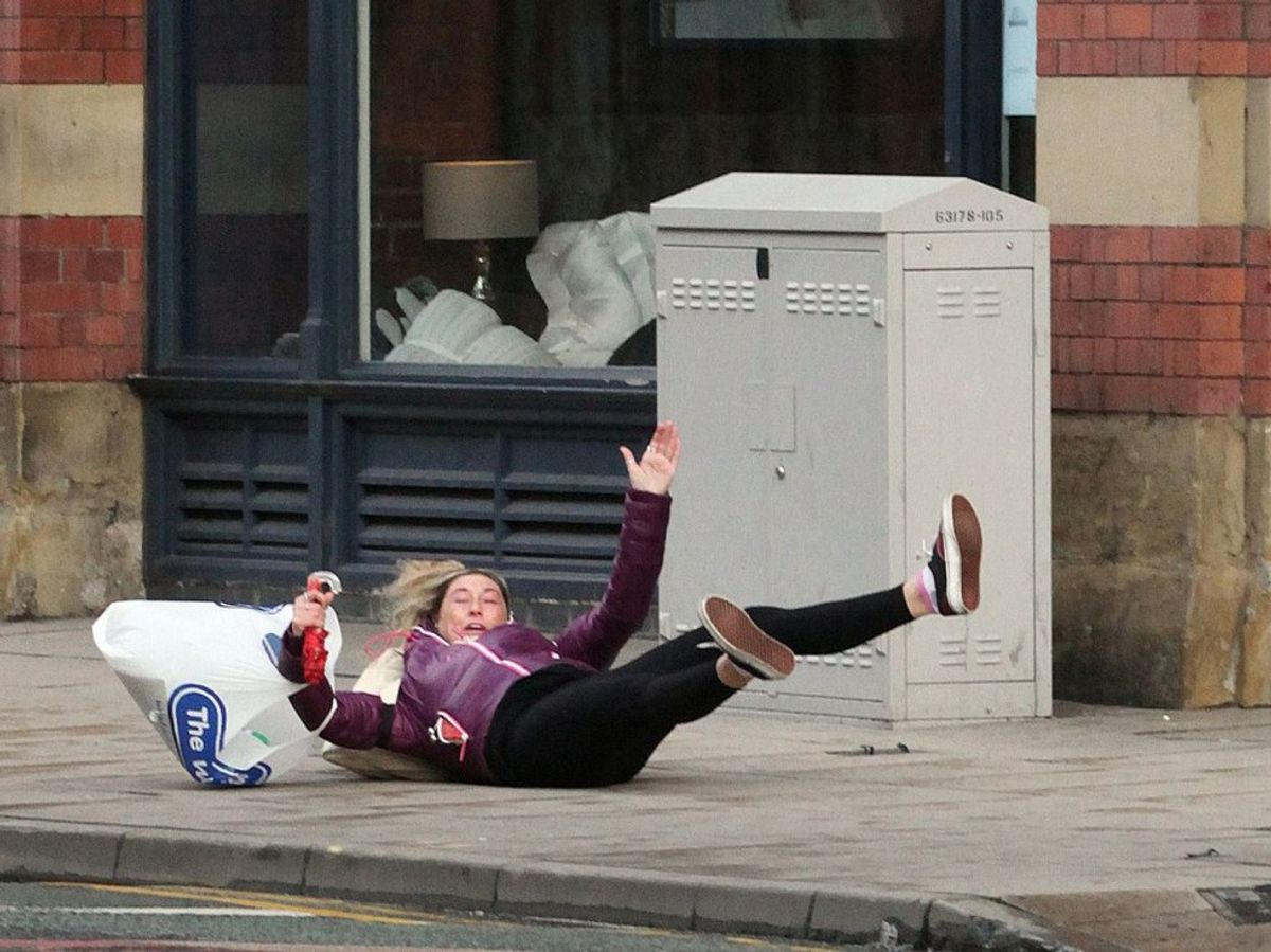 11 Thoughts All Clumsy People Have