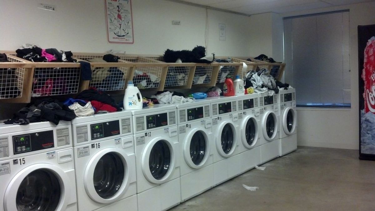 10 Thought Every College Student Has While Doing Laundry