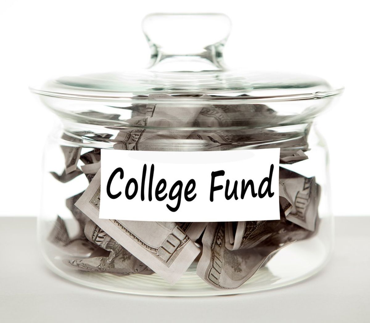 Do Not Cut Federal Grants for Low-Income Students to Attend College