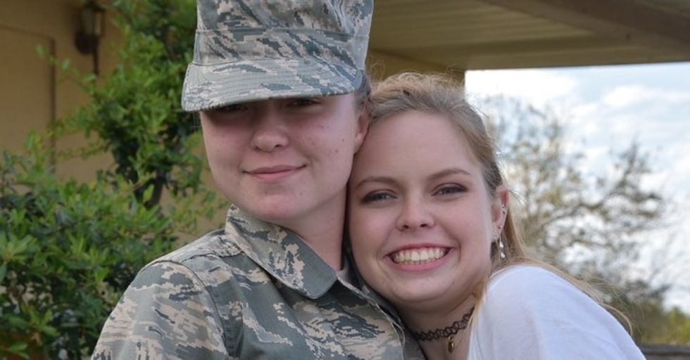 female active duty armed forces servicewoman