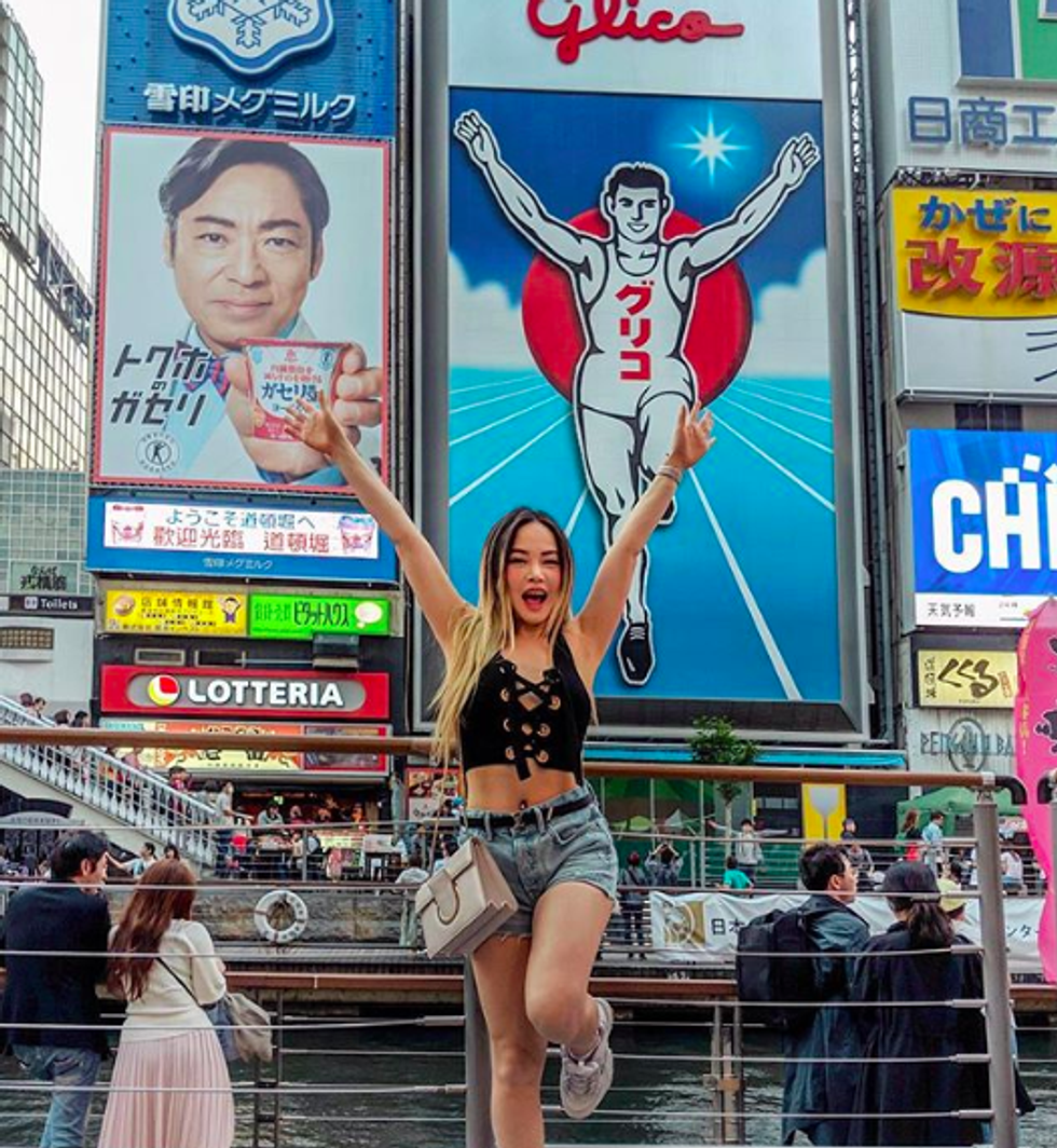 I Tried The Chloe Ting 2 Week Shred Challenge & Quit After 6 Days