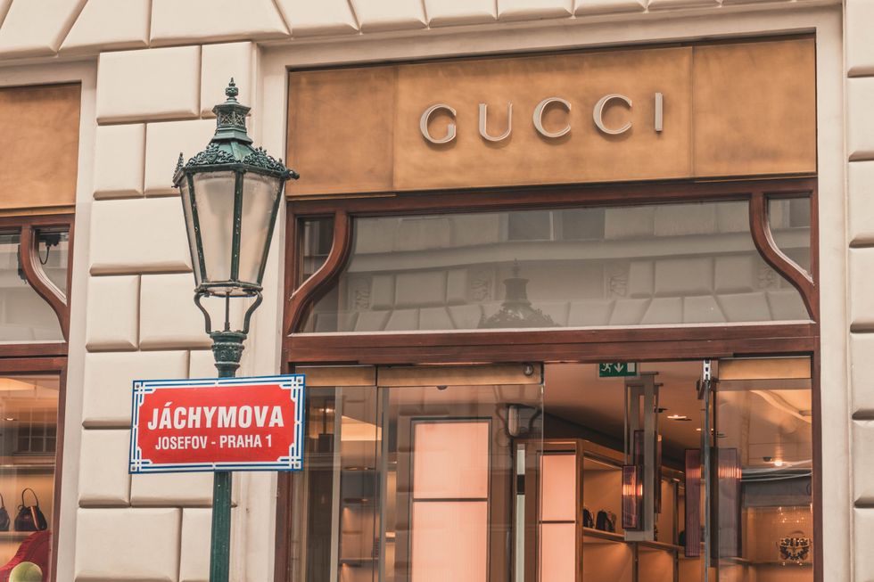 gucci store