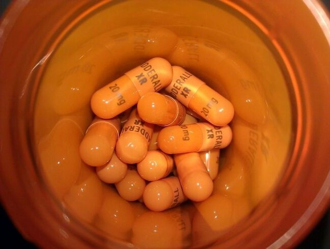 https://commons.wikimedia.org/wiki/File:Adderall_XR_20mg.jpg