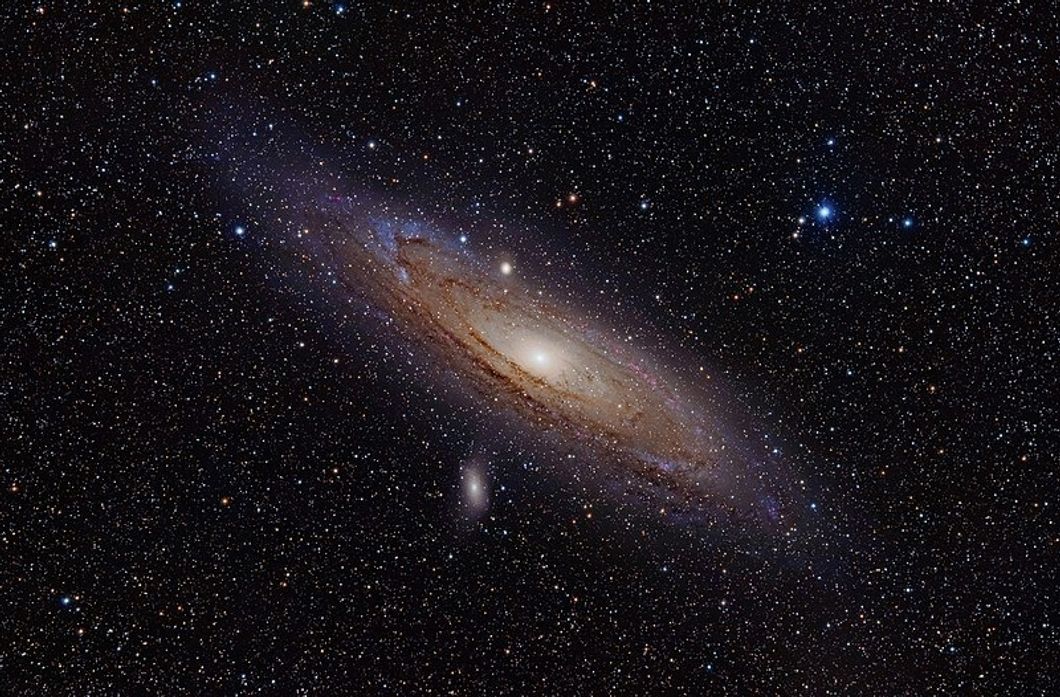 https://commons.wikimedia.org/wiki/File:Andromeda_Galaxy_(with_h-alpha).jpg