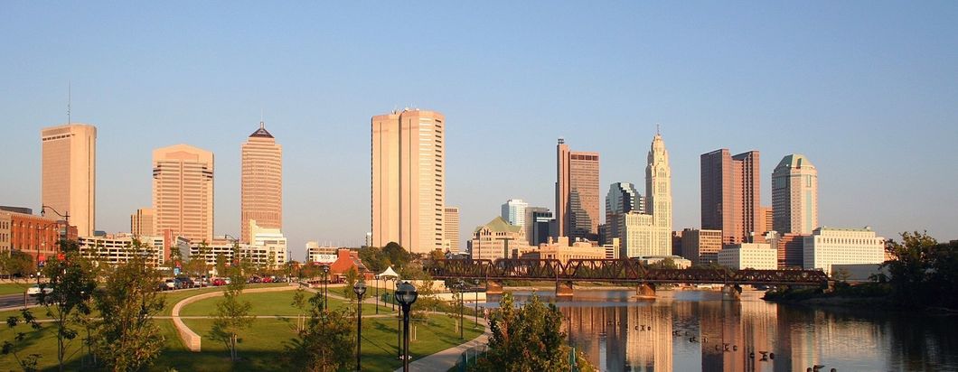 https://commons.wikimedia.org/wiki/File:Columbus-ohio-skyline-panorama.jpg