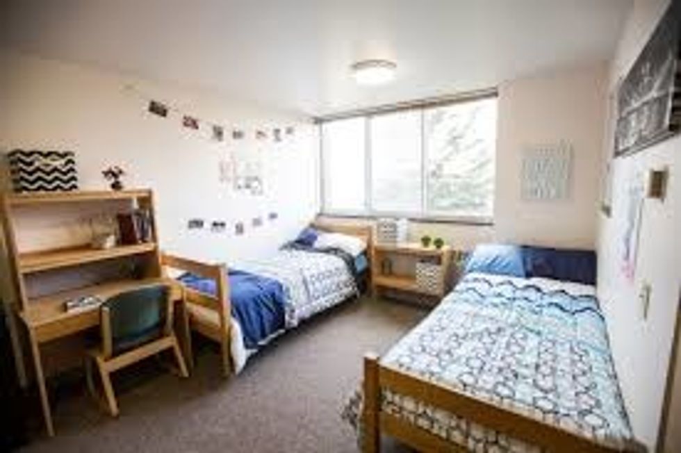 Best Places to Shop For Dorm Decor