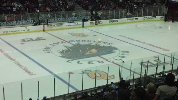 https://commons.wikimedia.org/wiki/File:Lake_Erie_Monsters_Ice.jpg