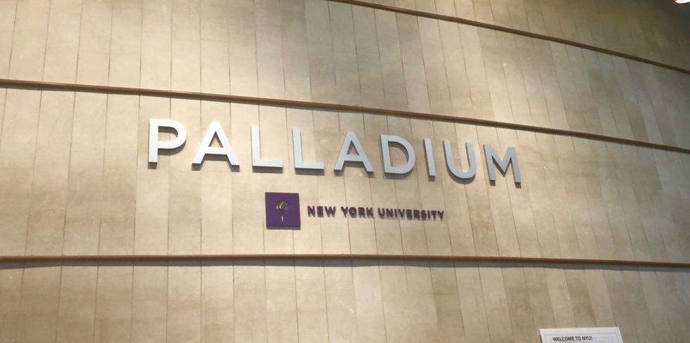 https://commons.wikimedia.org/wiki/File:Nyu_palladium.JPG