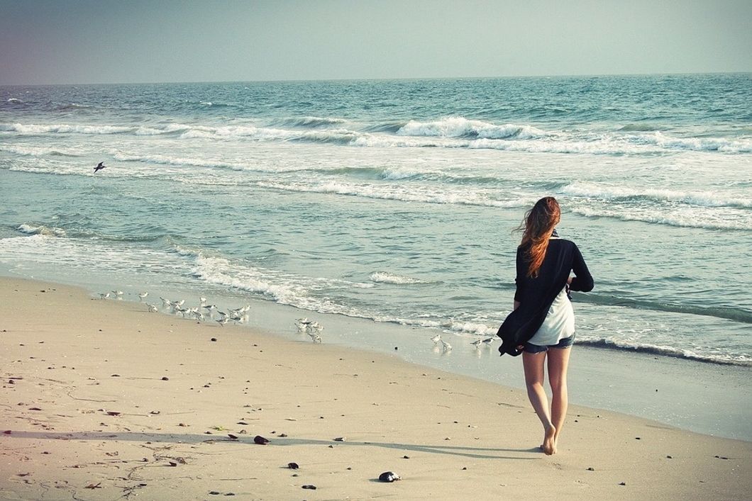 https://pixabay.com/en/beach-woman-walking-away-1149088/