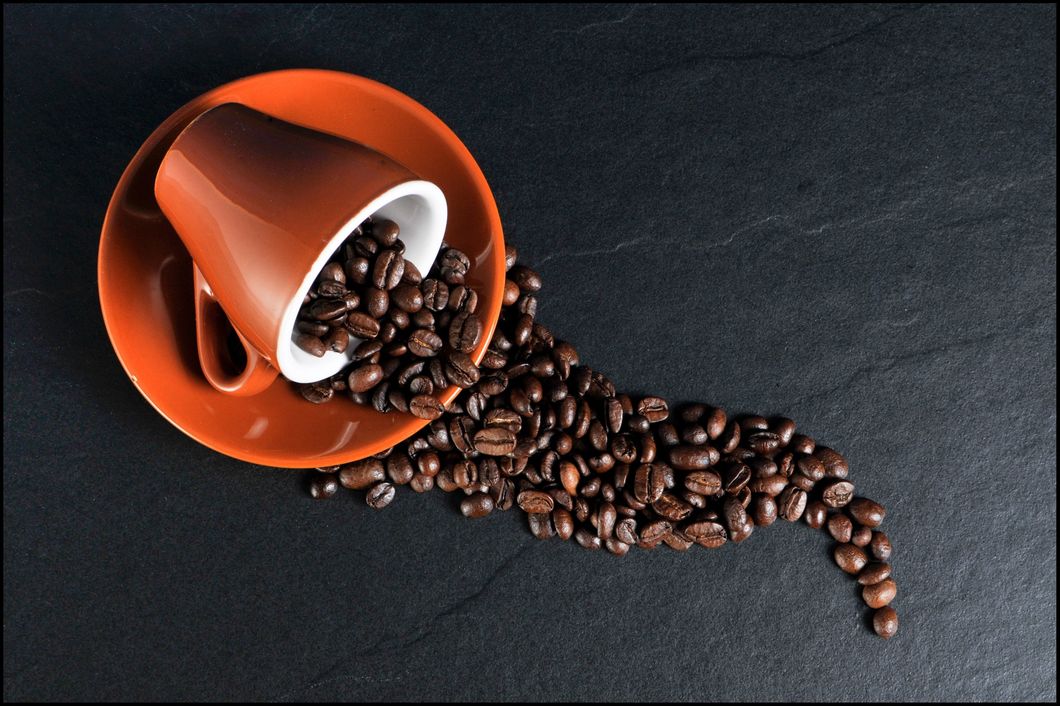 https://pixabay.com/en/coffee-cup-coffee-beans-coffee-cup-171653/