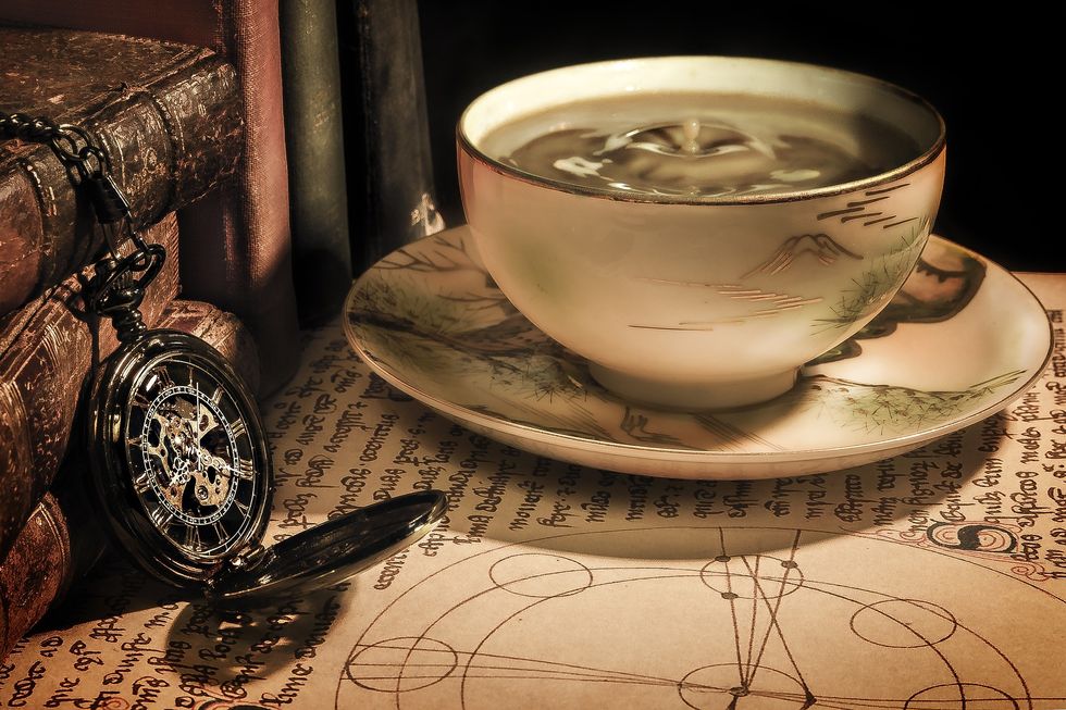https://pixabay.com/en/coffee-tea-time-cup-drink-antique-1869647/