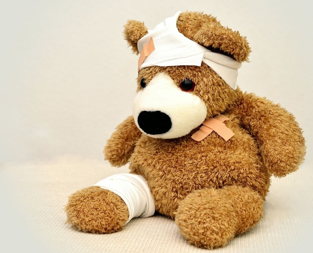 https://pixabay.com/en/teddy-teddy-bear-association-ill-562960/