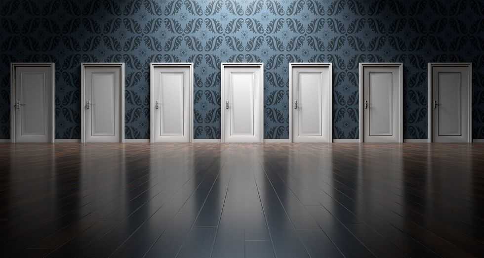 https://pixabay.com/photos/doors-choices-choose-decision-1767562/