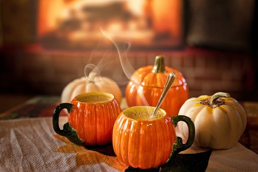 https://pixabay.com/photos/pumpkin-spice-latte-fall-autumn-3750036/