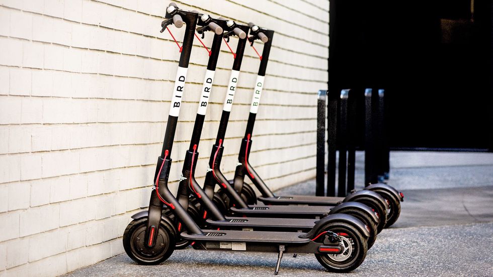 https://qz.com/1324761/xiaomis-electric-scooters-are-a-hit-with-us-startups-like-bird/