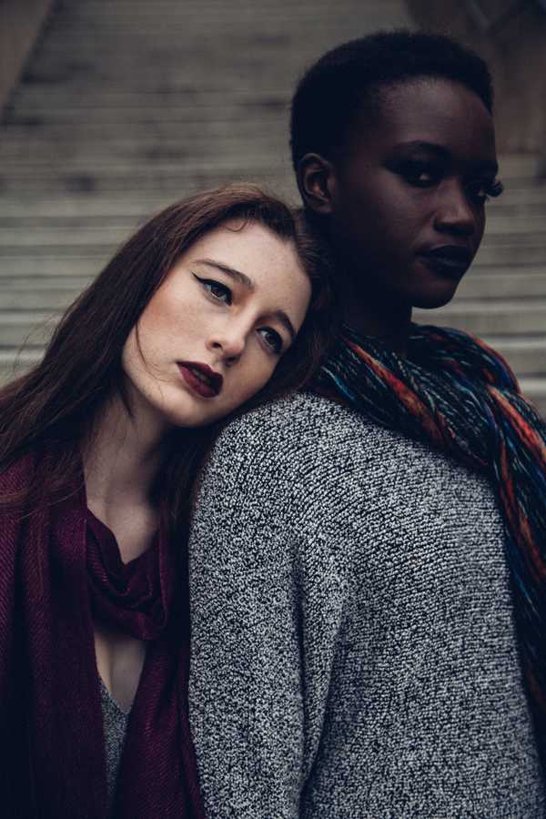 https://unsplash.com/search/photos/black-friends