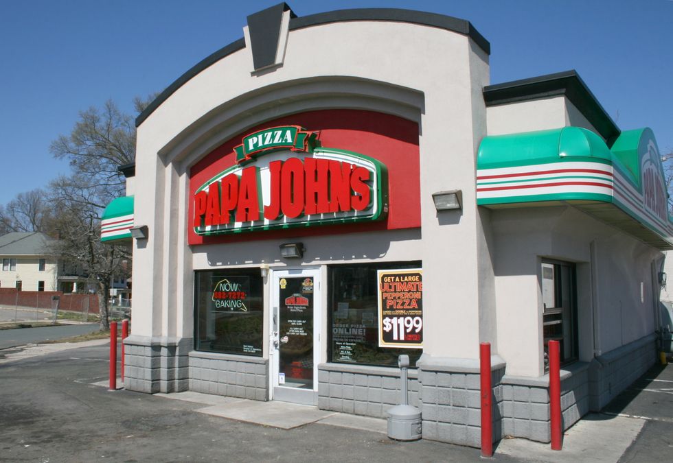 https://upload.wikimedia.org/wikipedia/commons/a/ab/2009-03-20_Papa_John%27s_Pizza_in_Durham.jpg