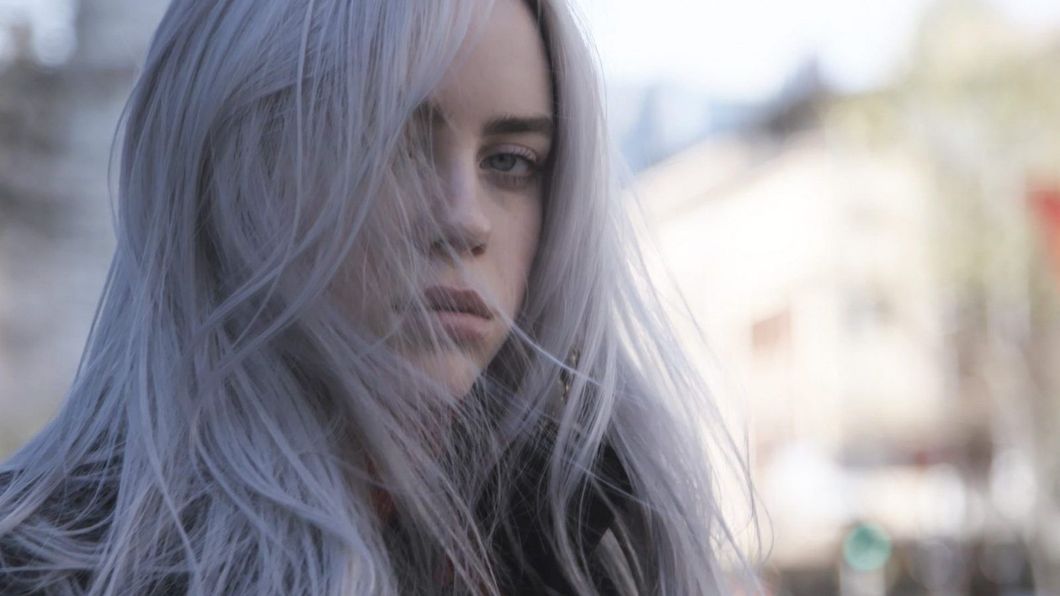 https://wallpaperaccess.com/billie-eilish