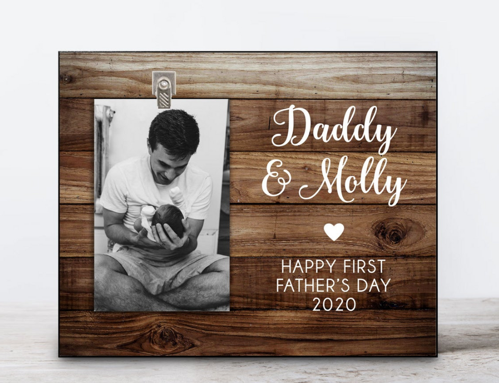 https://www.etsy.com/listing/796574632/happy-first-fathers-day-frame-new-dad?ga_order=most_relevant&ga_search_type=all&ga_view_type=gallery&ga_search_query=fathers+day&ref=sc_gallery-1-13&plkey=33b0e9951ad85a41680ed8a442164c4b3fb50113%3A796574632&bes=1