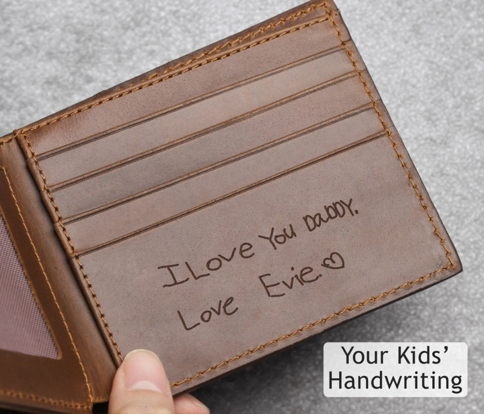 https://www.etsy.com/listing/812065369/personalized-dad-wallet-anniversary?ga_order=most_relevant&ga_search_type=all&ga_view_type=gallery&ga_search_query=fathers+day&ref=sc_gallery-2-1&plkey=e319df7775e8c75619ad5ec1b0d9e8364d4860a4%3A812065369&pro=1&frs=1