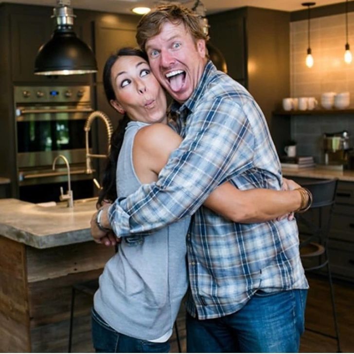 https://www.instagram.com/p/BkXpkaBn7Wi/?taken-by=hgtv.fixerupper