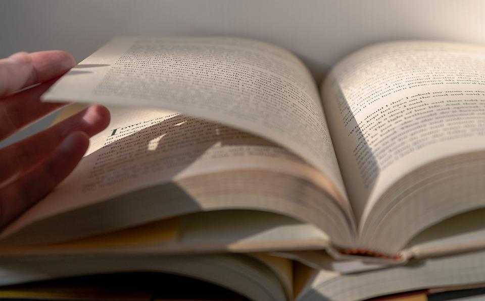 https://www.maxpixel.net/Literature-Reading-Knowledge-Novel-Book-Studying-6489707