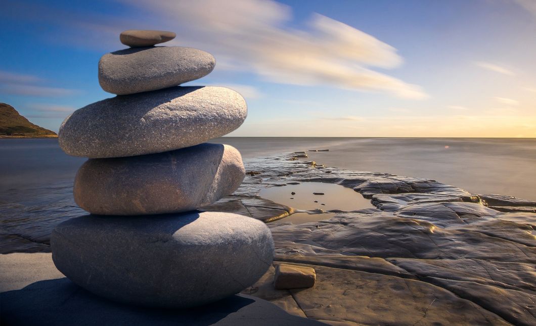 https://www.pexels.com/photo/background-balance-beach-boulder-289586/