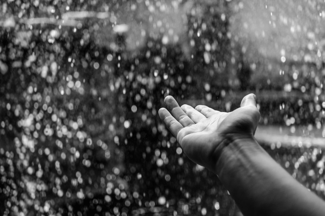 https://www.pexels.com/photo/black-and-white-hand-raining-7816/