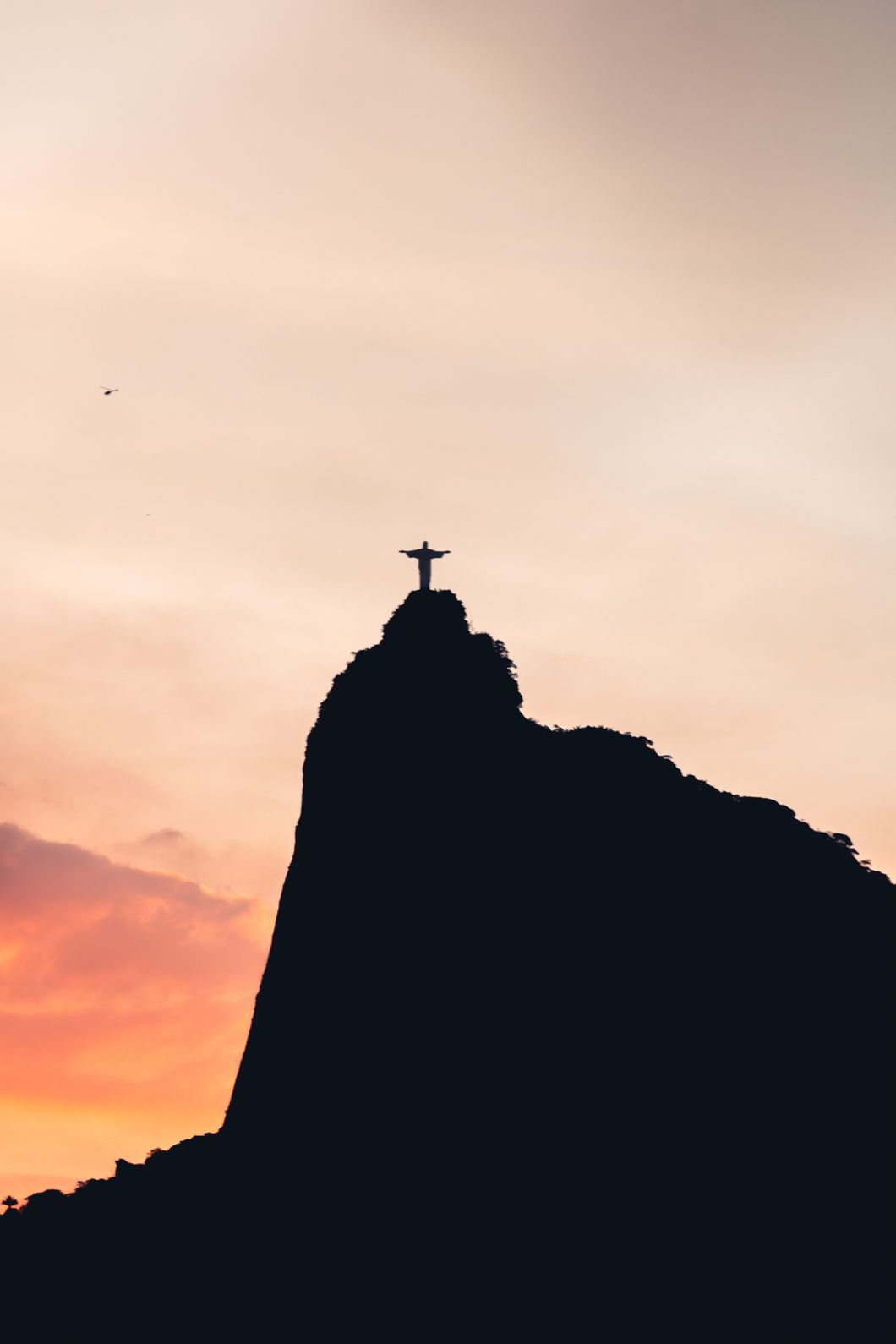 https://www.pexels.com/photo/black-and-white-silhouette-of-christ-the-redeemer-1804177/