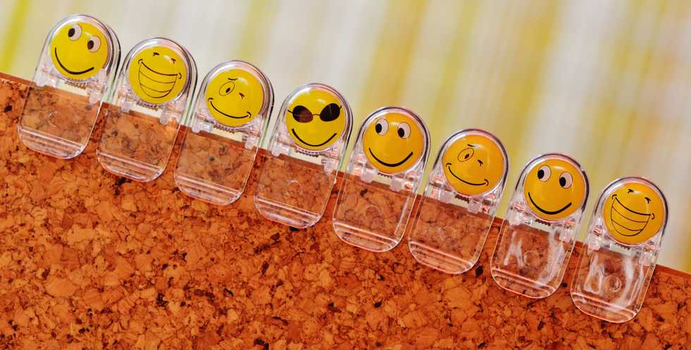 https://www.pexels.com/photo/clear-emoji-clips-160824/