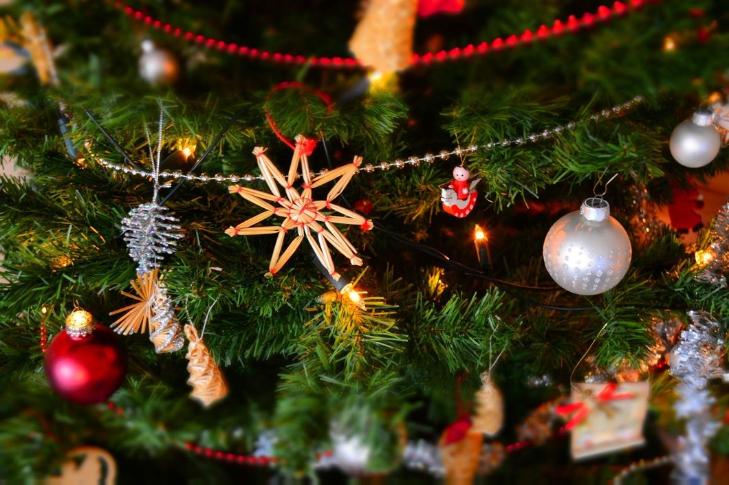 https://www.pexels.com/photo/close-up-of-christmas-decoration-hanging-on-tree-250177/