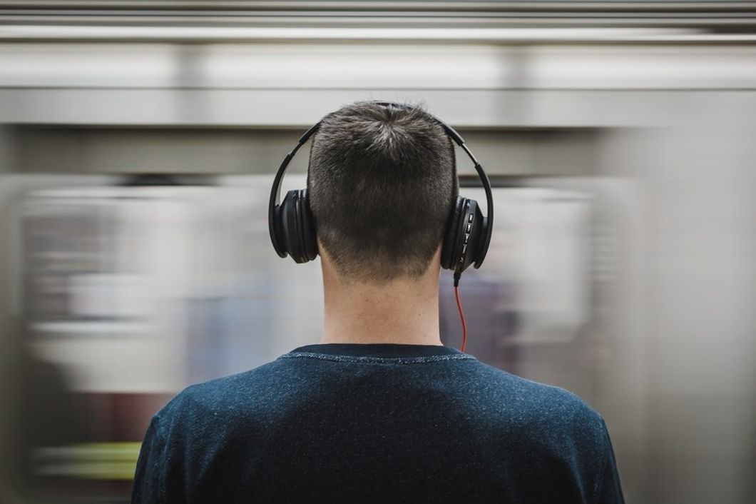https://www.pexels.com/photo/headphones-man-music-person-374777/