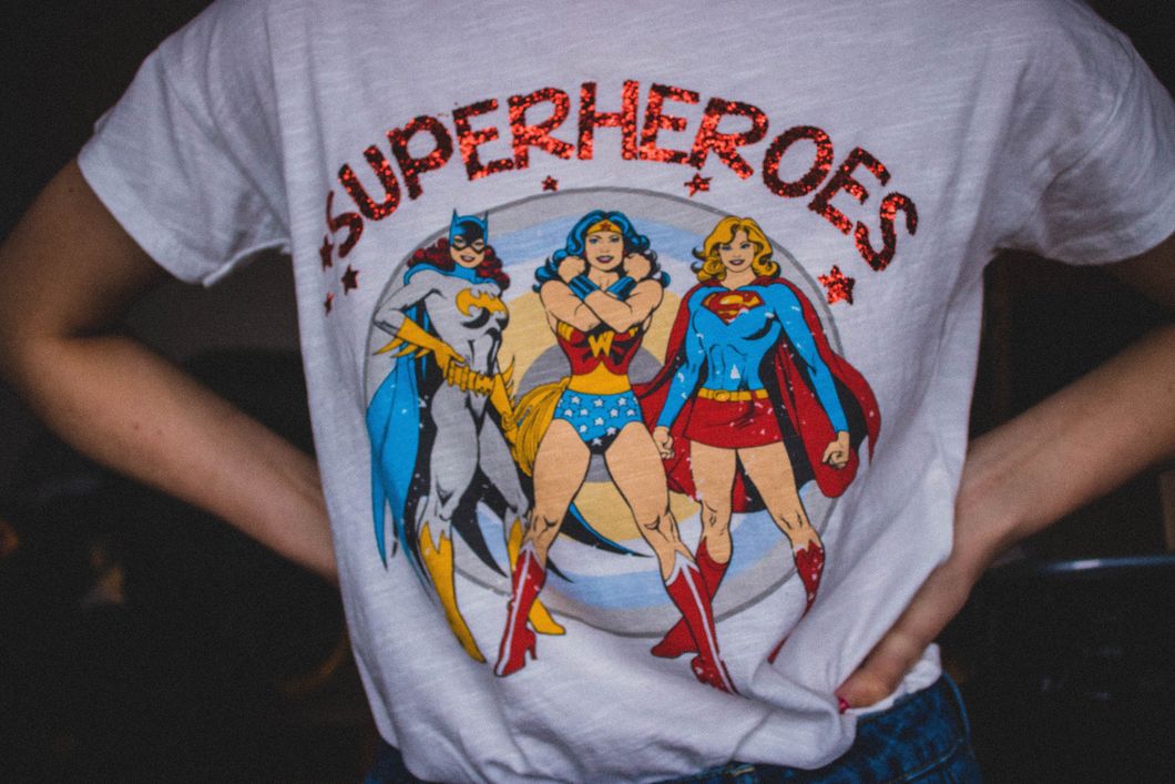 https://www.pexels.com/photo/person-wearing-superheroes-printed-t-shirt-701771/