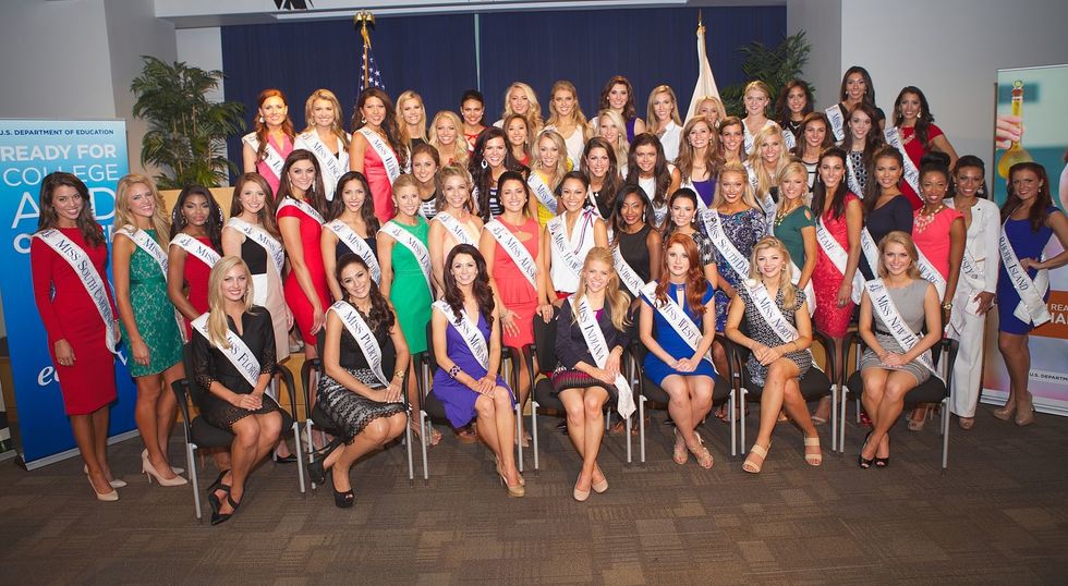 https://www.pressofatlanticcity.com/missamerica/gallery-miss-america-preliminaries-night/collection_07949b97-305b-55a5-82d7-ac56265316e1.html#14