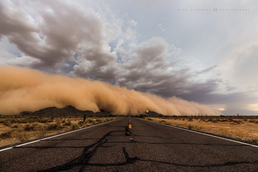 https://www.washingtonpost.com/news/capital-weather-gang/wp/2018/08/03/another-spectacular-haboob-rolled-across-southern-arizona-on-thursday/?noredirect=on&utm_term=.6050e9b21fe7