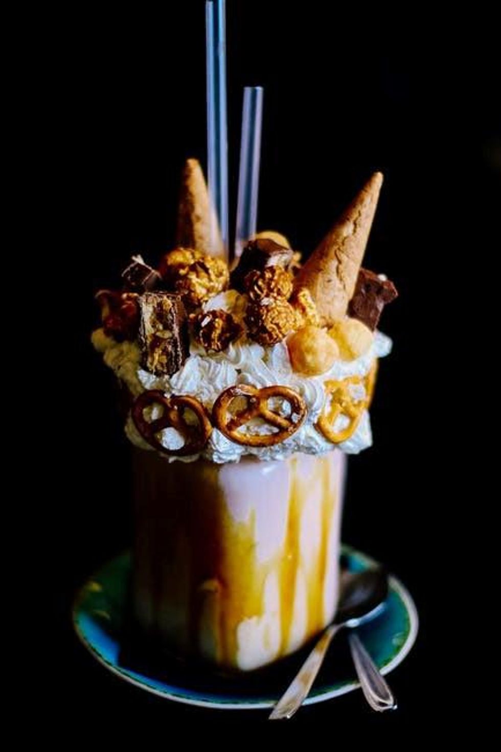 Late night ice cream. Is it good to eat ice cream before bed? The Odyssey Online