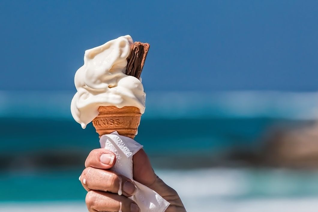 ice cream cone summer time